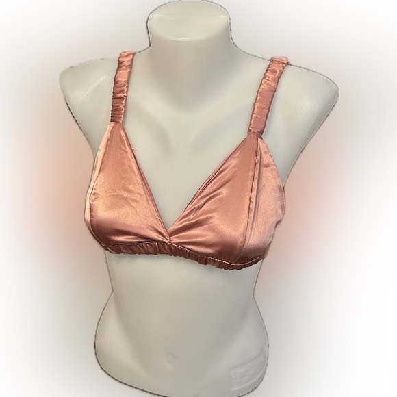 Satin bra - Picture 1 of 5